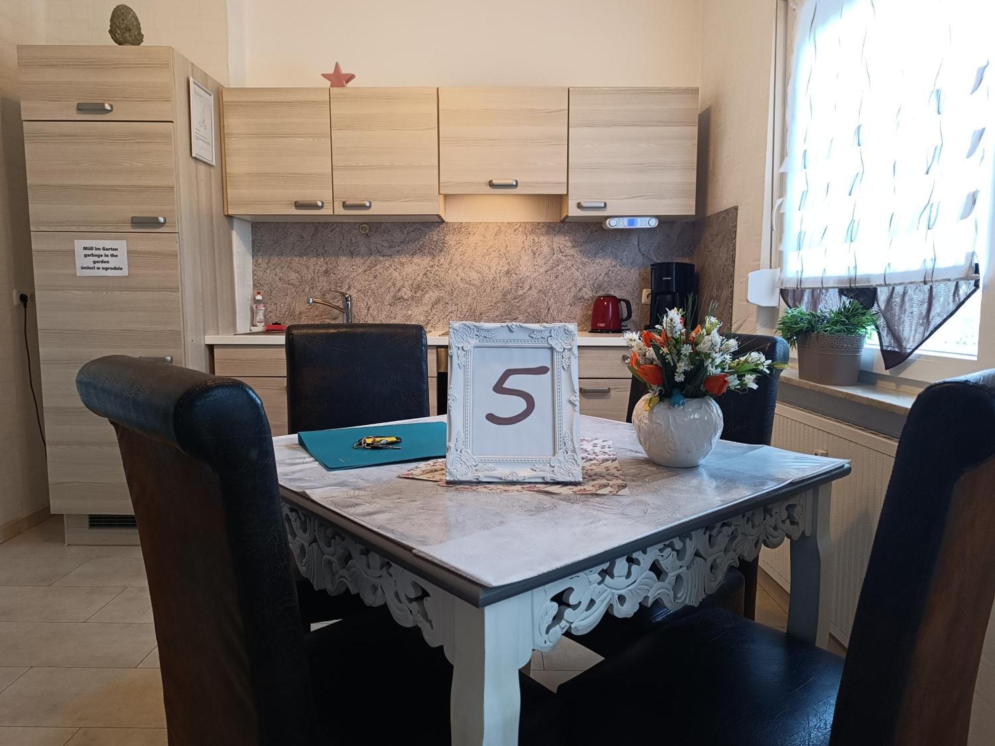 5X Balkon-Apartments Mit Kueche 40-65Qm Ruhrgebietferienwohnung Dobry-Fuchs Oberhausen  Bagian luar foto